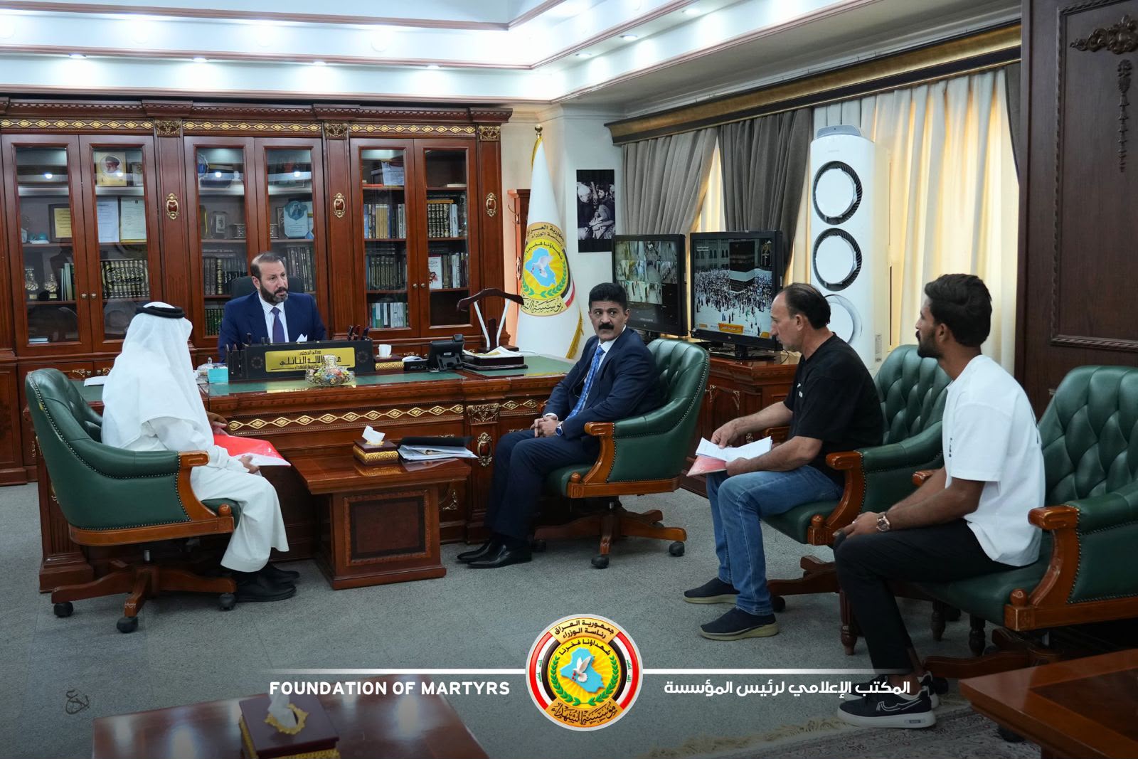معالي رئيس مؤسسة الشهداء يؤكد أن خدمة ذوي الشهداء "أولوية قصوى" 