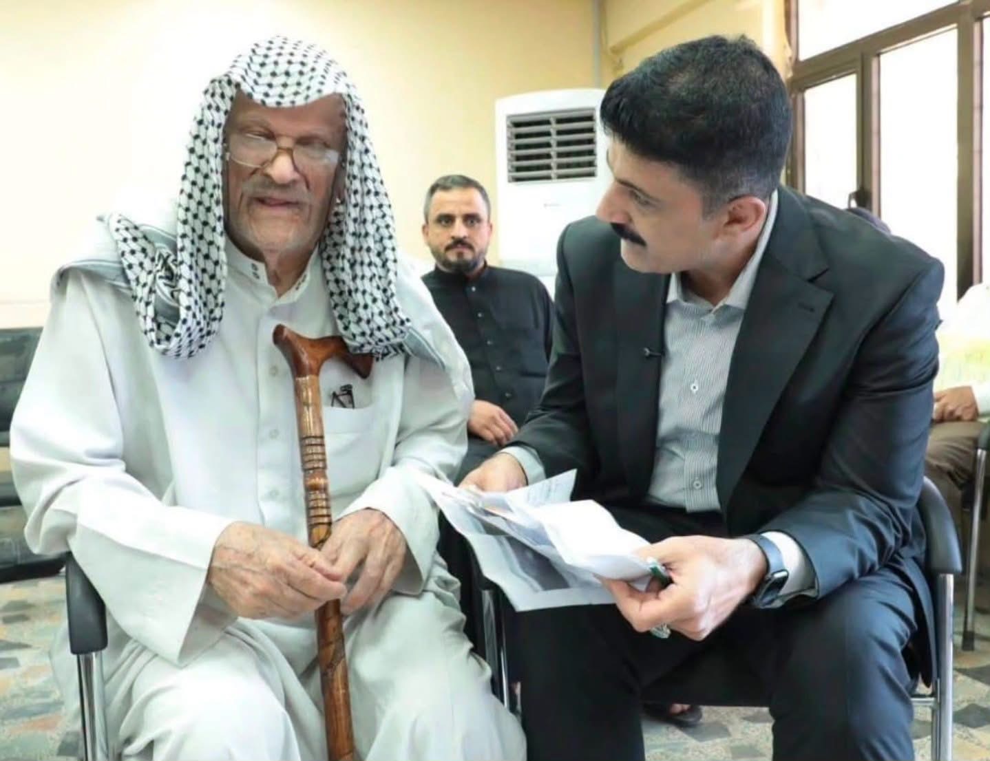 نائب رئيس مؤسسة الشهداء يواصل لقاءاته اليومية مع ذوي الشهداء ويؤكد: التواصل المباشر أساس الارتقاء بالخدمات