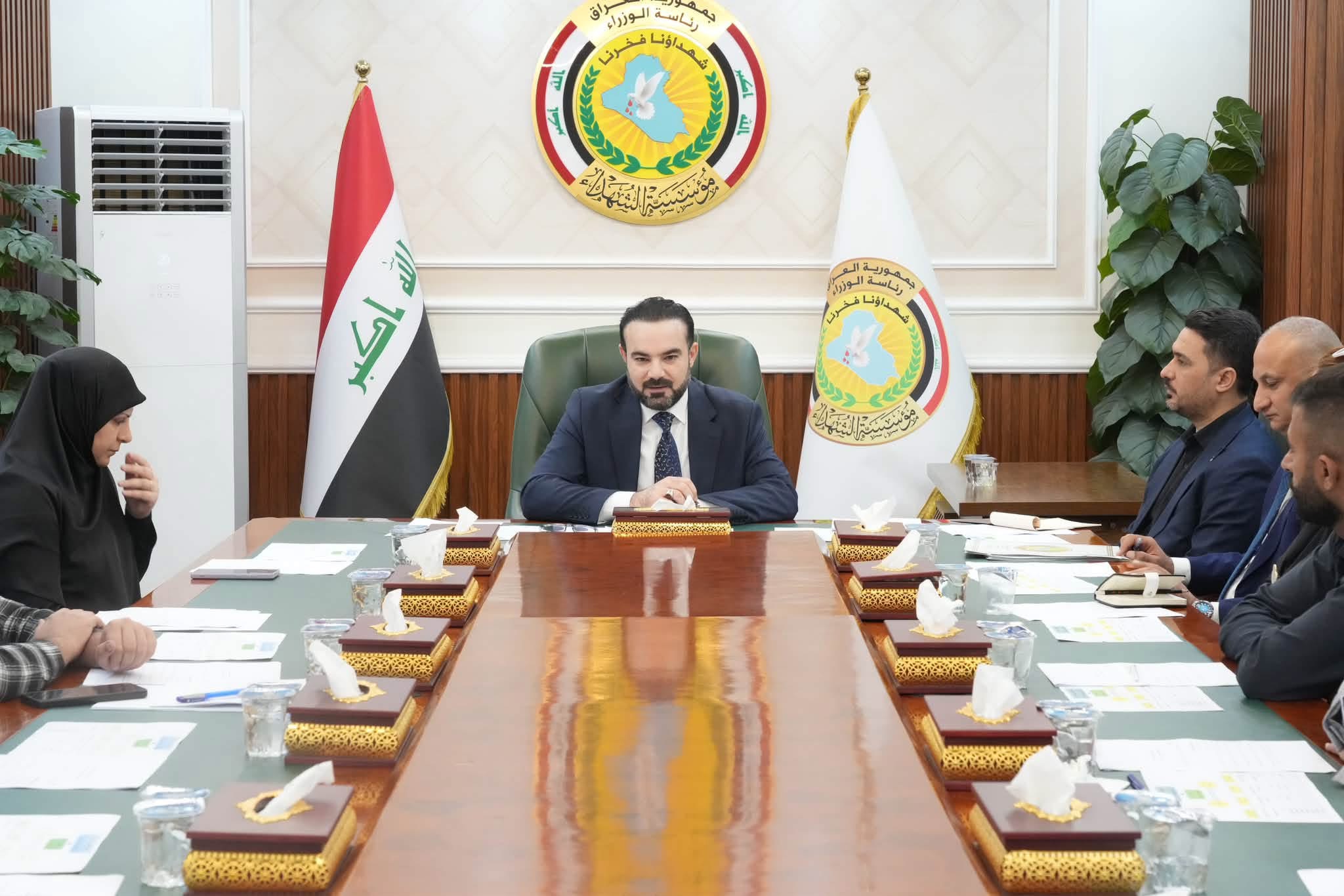 مستشار رئيس مؤسسة الشهداء يبحث مع خلية الأزمة تسريع إنجاز معاملات ضحايا الا ر هـ ا ب